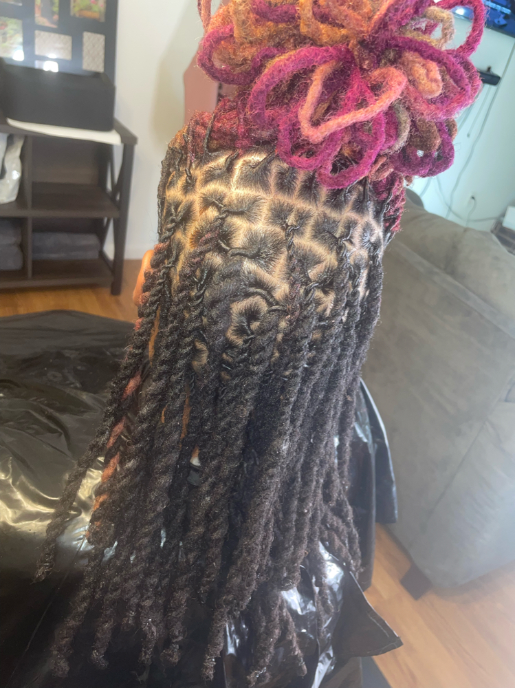 Sm. Locs Past Shoulder Retwist ONLY