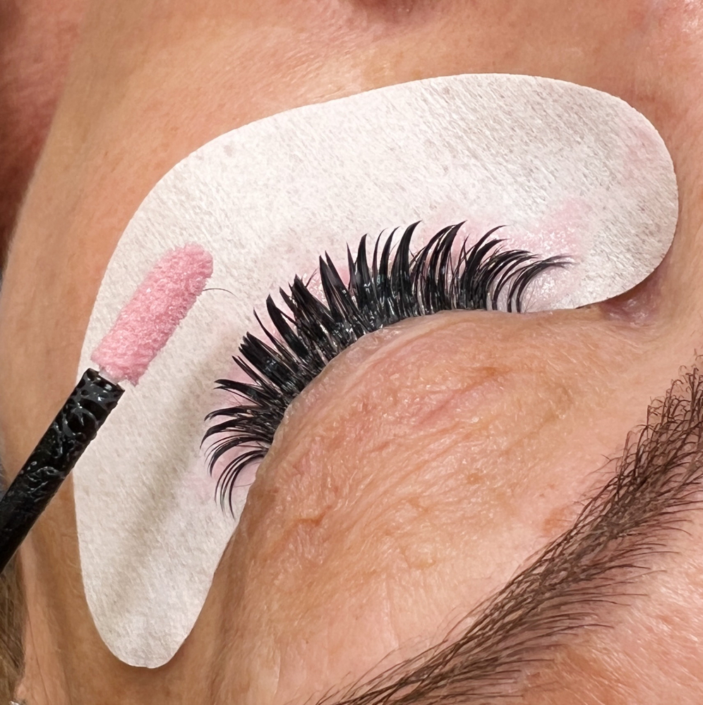 Lash Removal