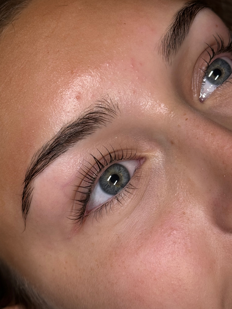 Korean Eyelash Lift + Tint