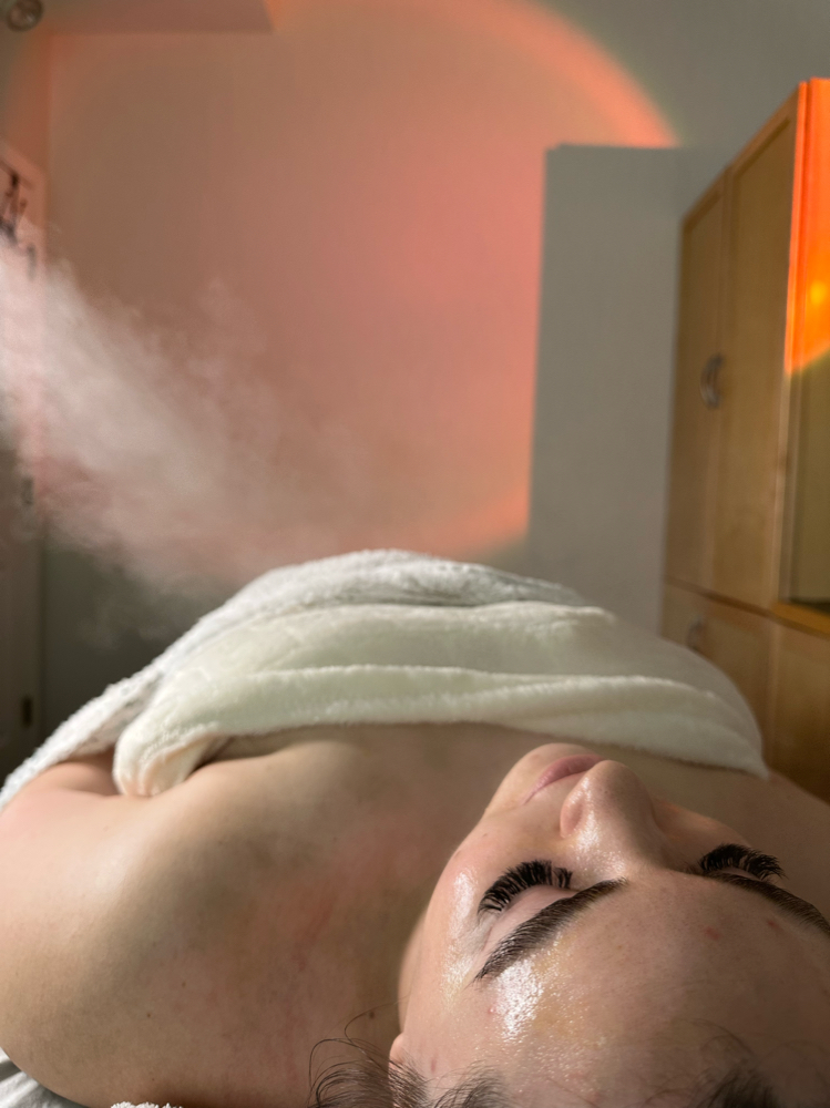 Moonlight Signature Facial