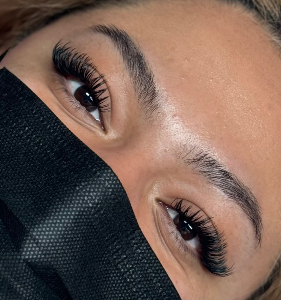 Classic 2-3 Week Fill at Aesthetic Lash Glow in Of Appointment, AZ
