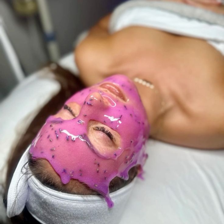 Hydrogel Mask at Skinglowwithliza in Charlotte, NC