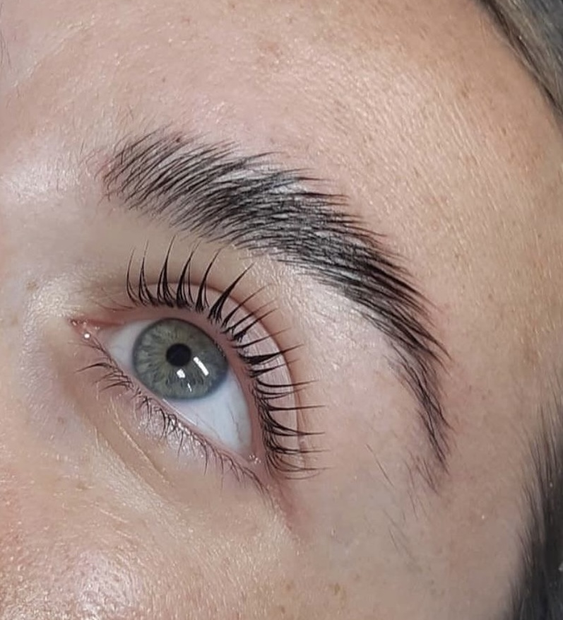 Brow Lamination + Brow Wax