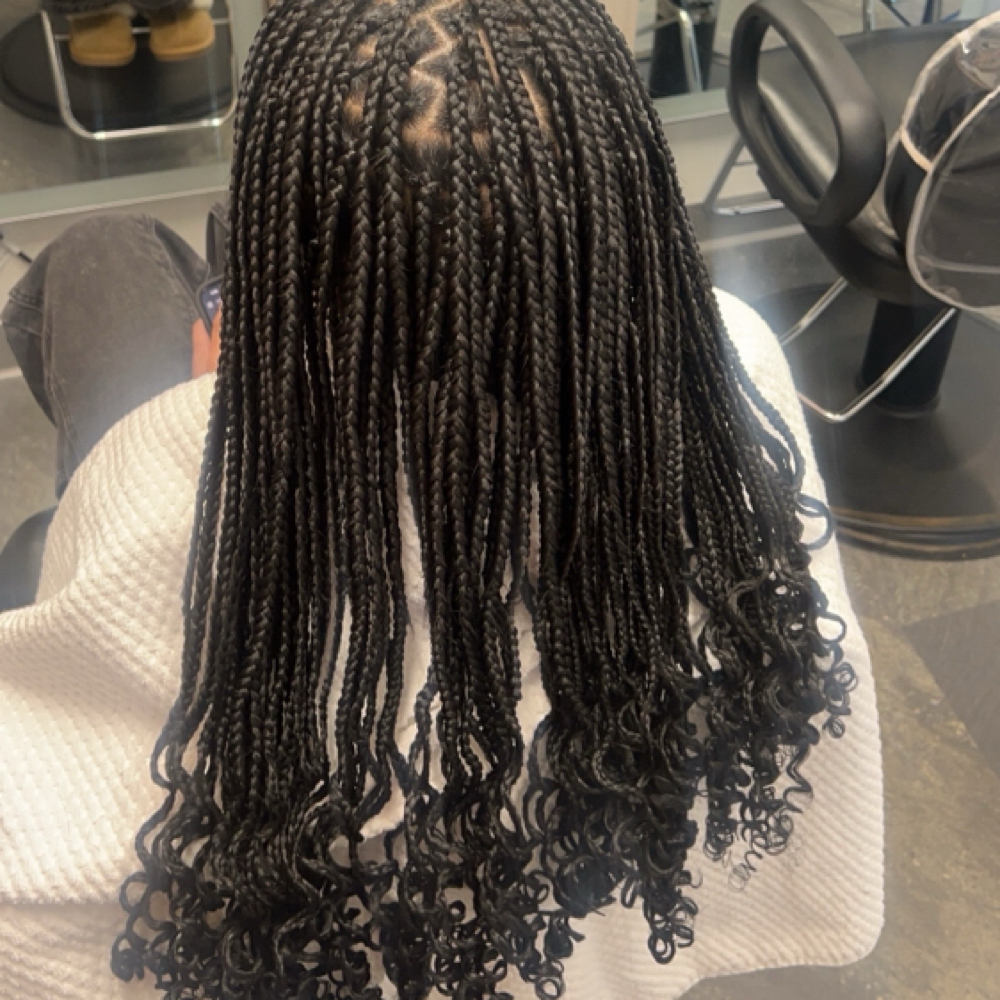 Knotless Braids SMedium at G'Nels  Braids Studio in LYNNWOOD, WA