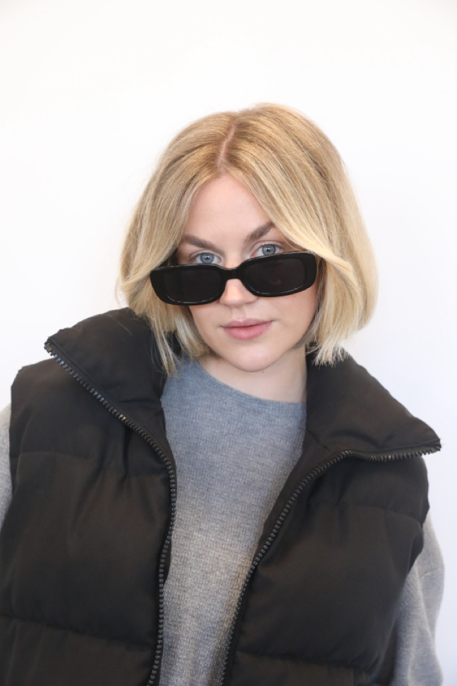 Full blonding + Haircut