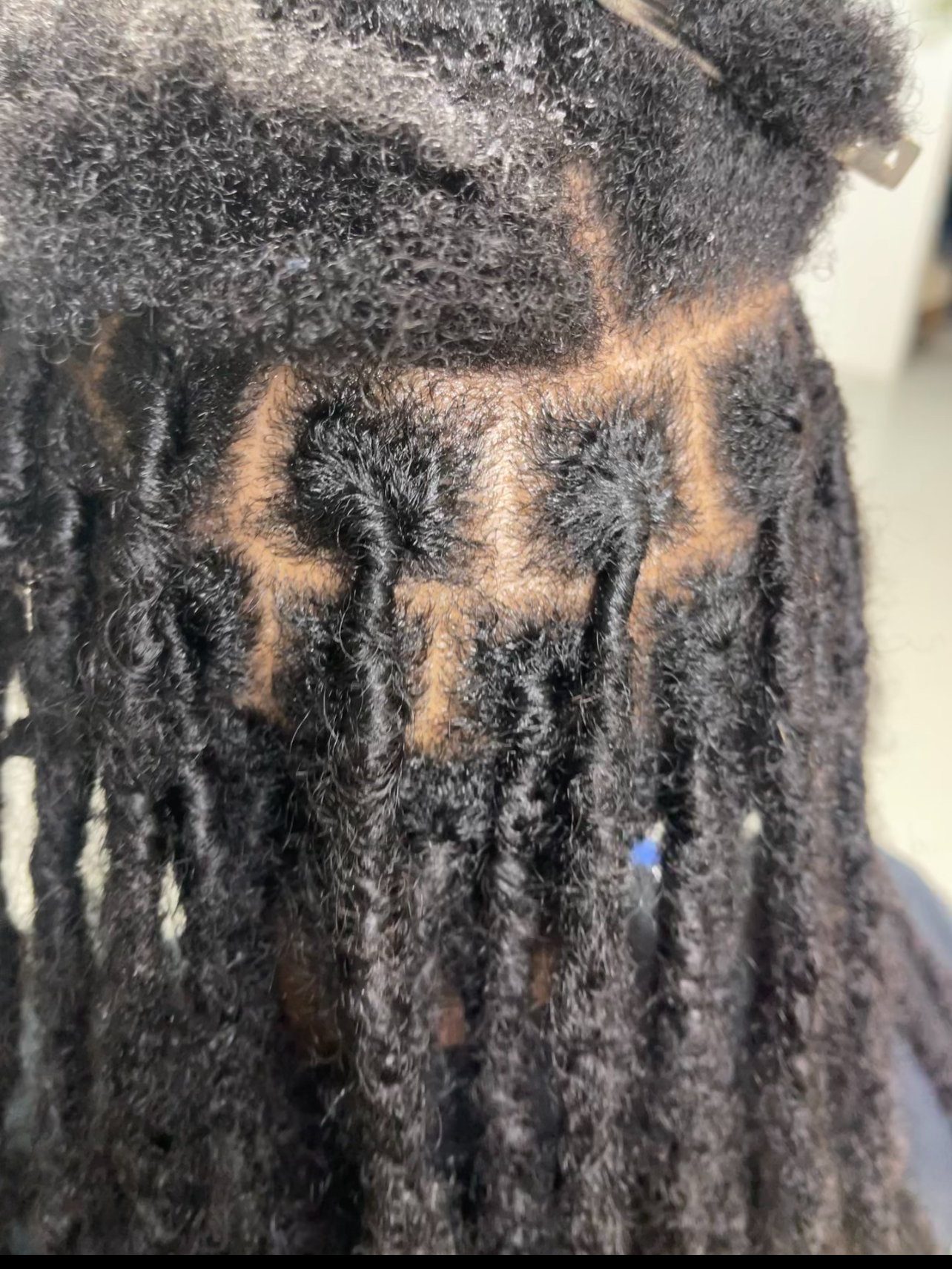 Locs Install (dreadlocs) 40+50 Ext