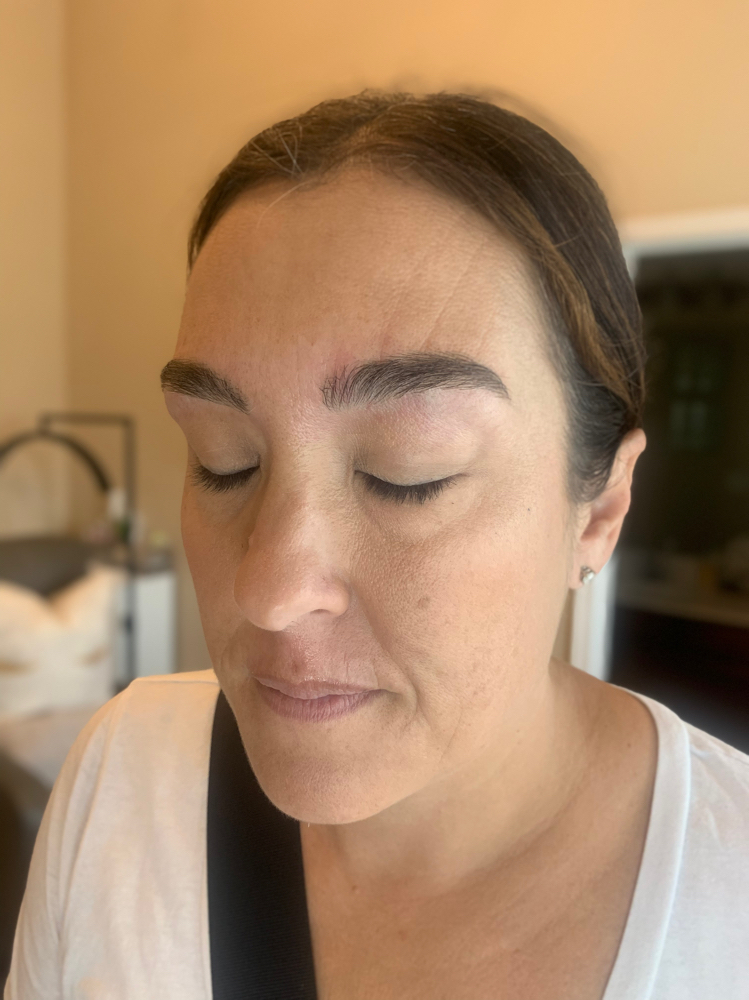 Brow Wax at Mirada Esthetics in Franklin, TN
