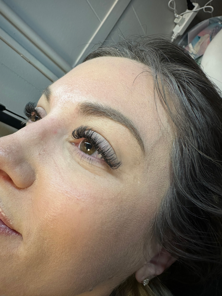 Hybrid Lash Full Set