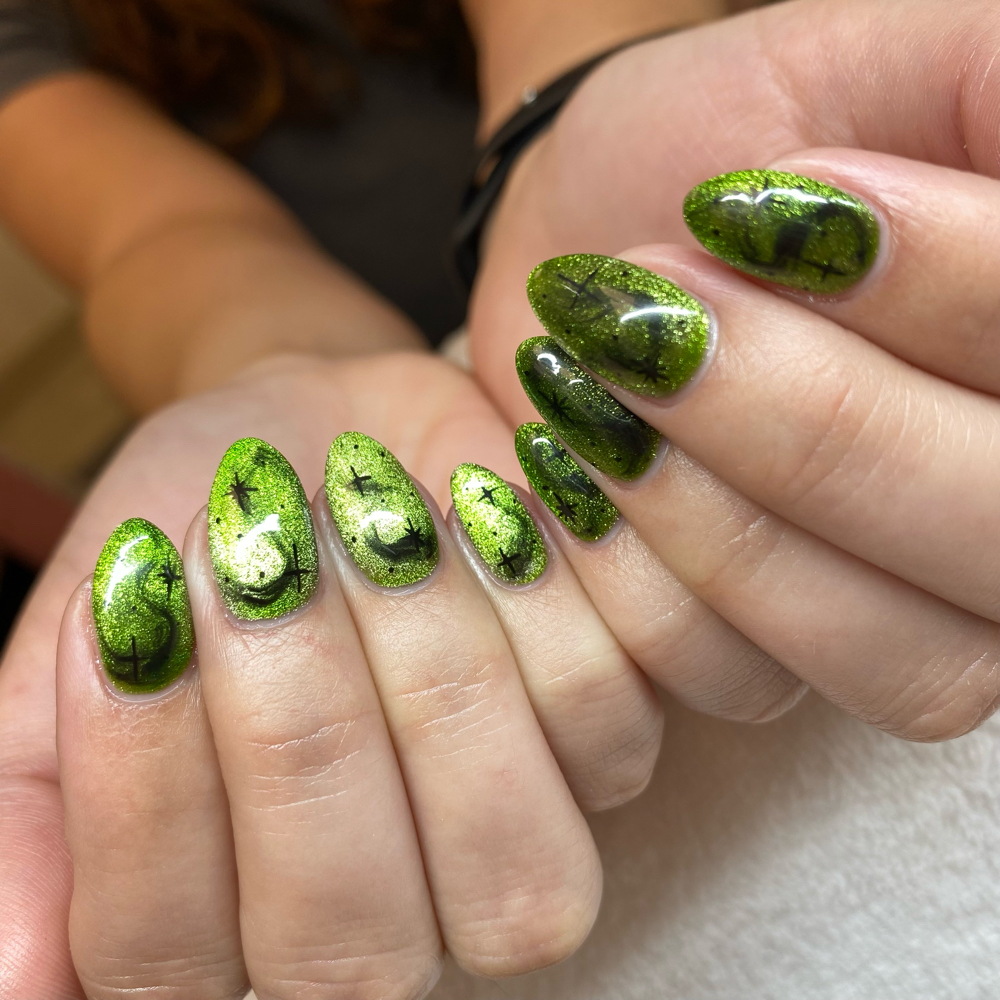Cateye / Velvet Polish