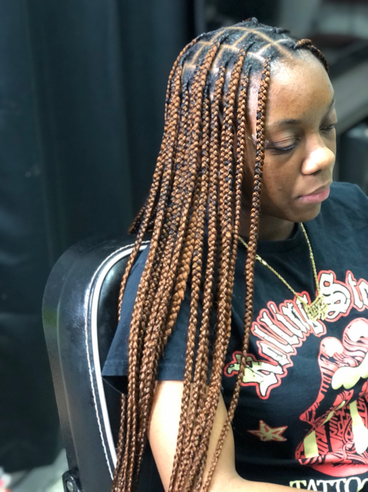 medium Knotless Braids
