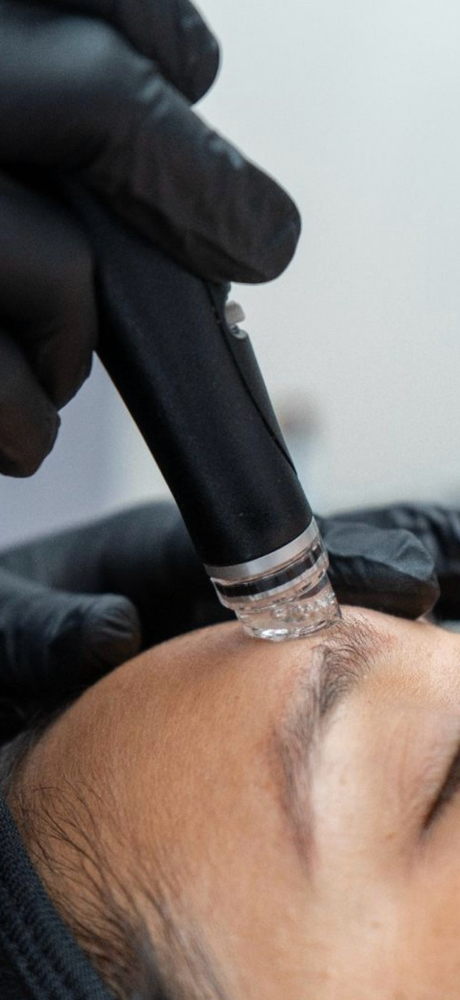 Signature Hydrafacial Saturday