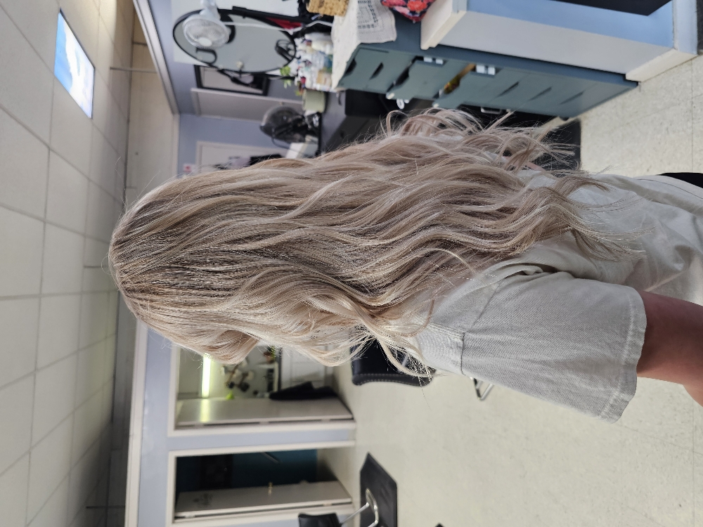 Hand Tied Hair Extensions Consultat