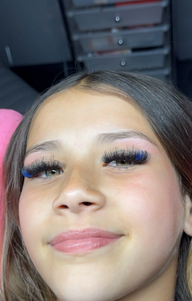 Spike Lashes With Add Color 5$