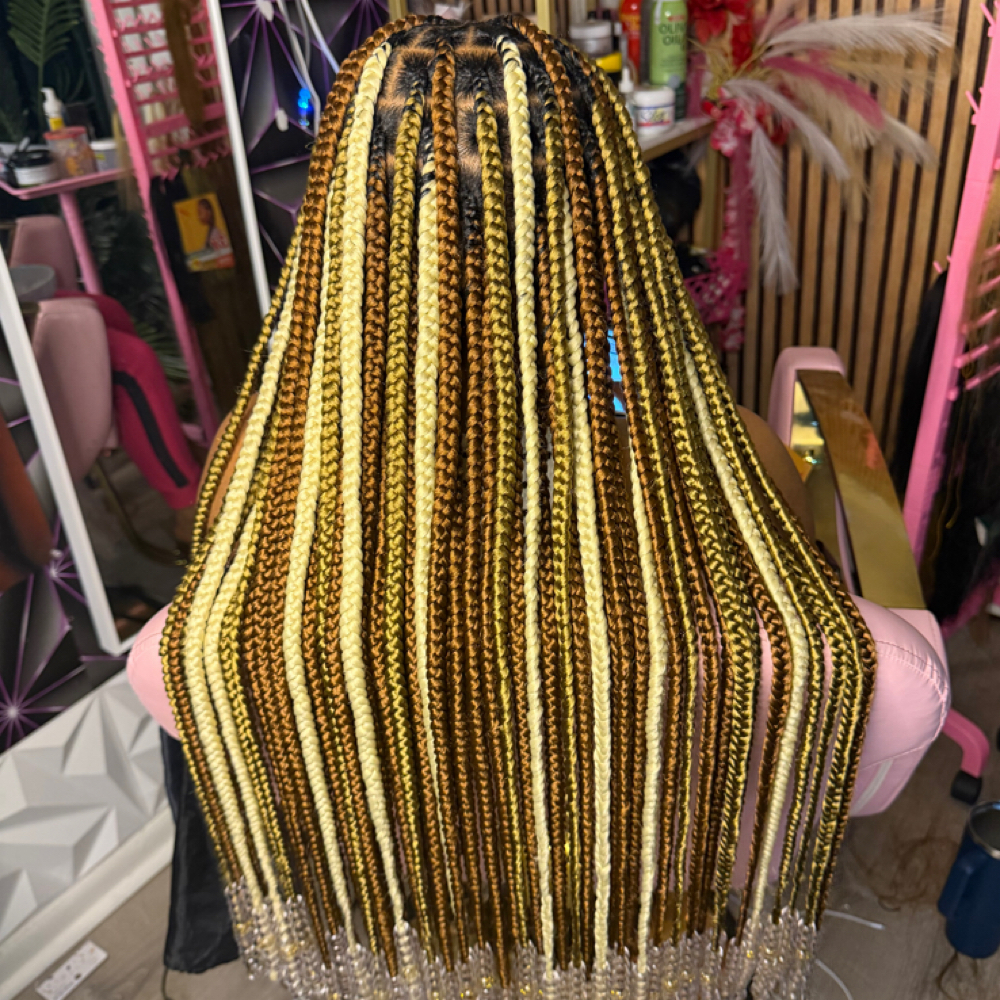 300$ at Vanouhair beauty in Philadelfia, PA