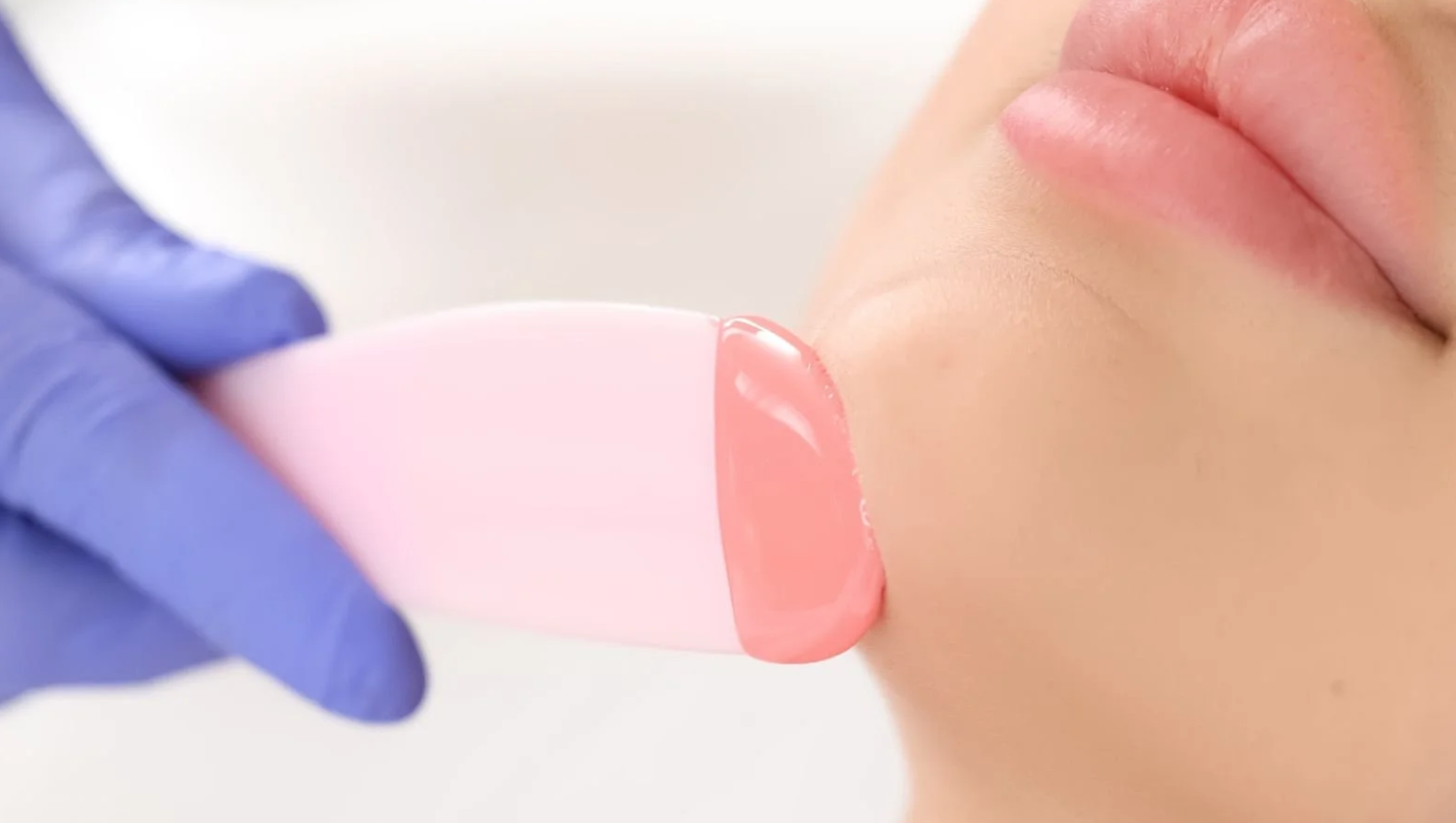 Chin Wax at Tae’s Esthétique Lounge in Jacksonville NC, NC