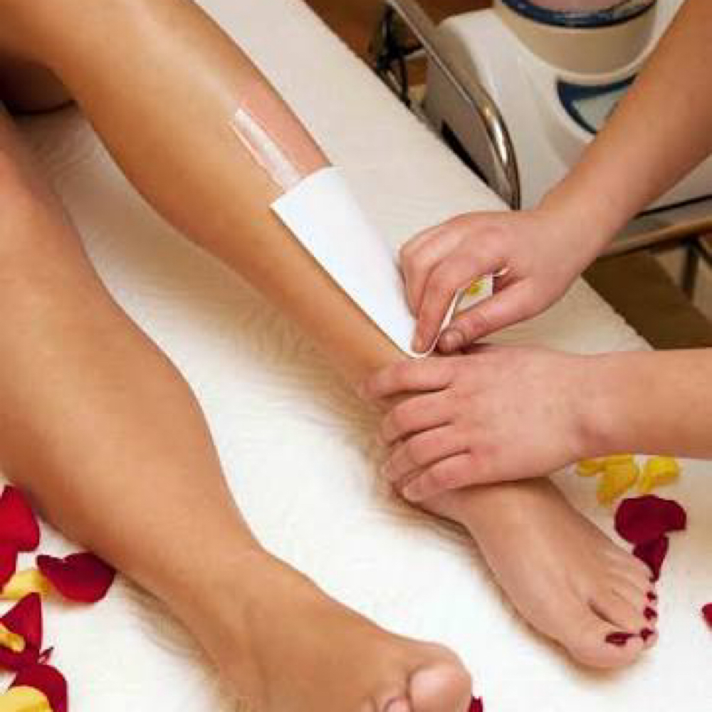 Full Legs Wax at The Beauty Effectt LLC in Tucson, AZ