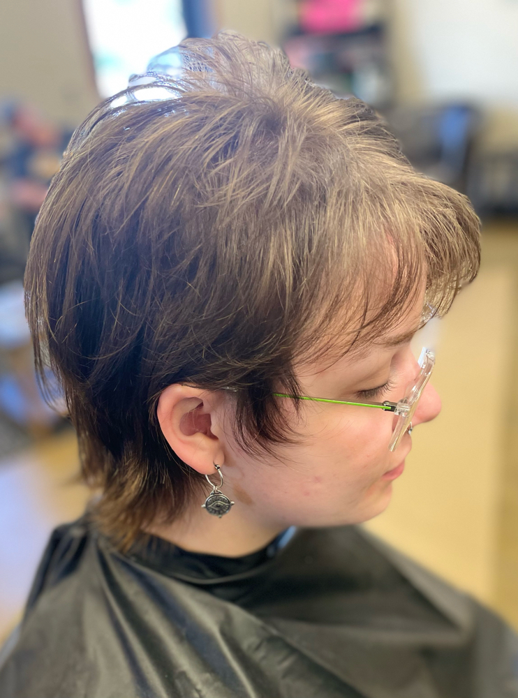 Hair Cut, Shampoo & Style