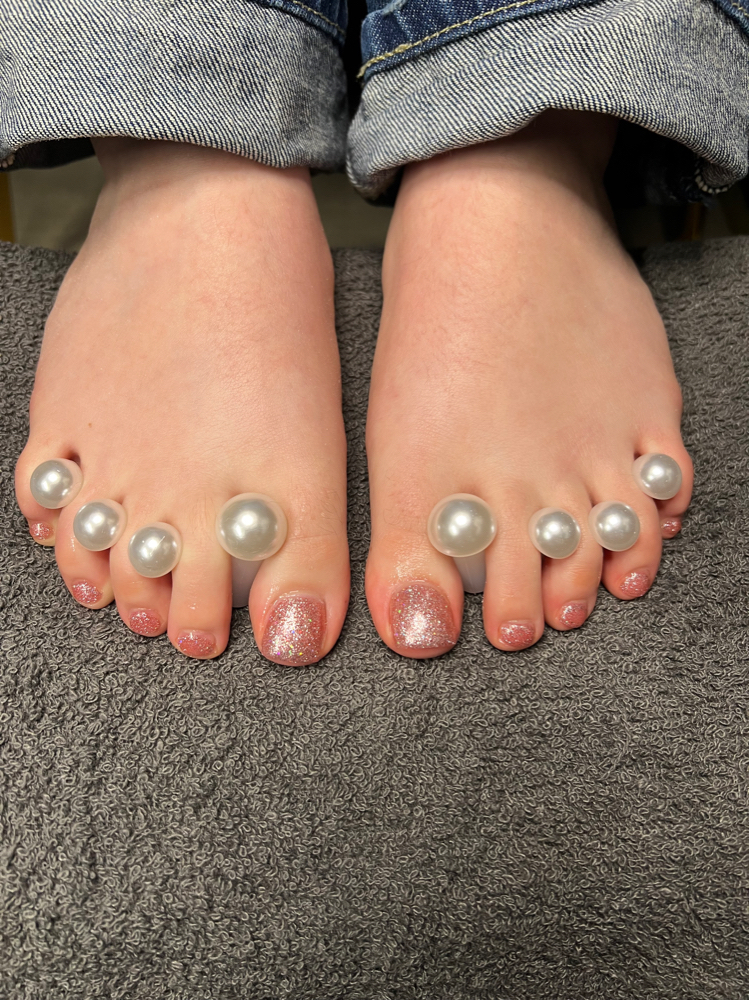 Signature Pedi & Acrylic Big Toes