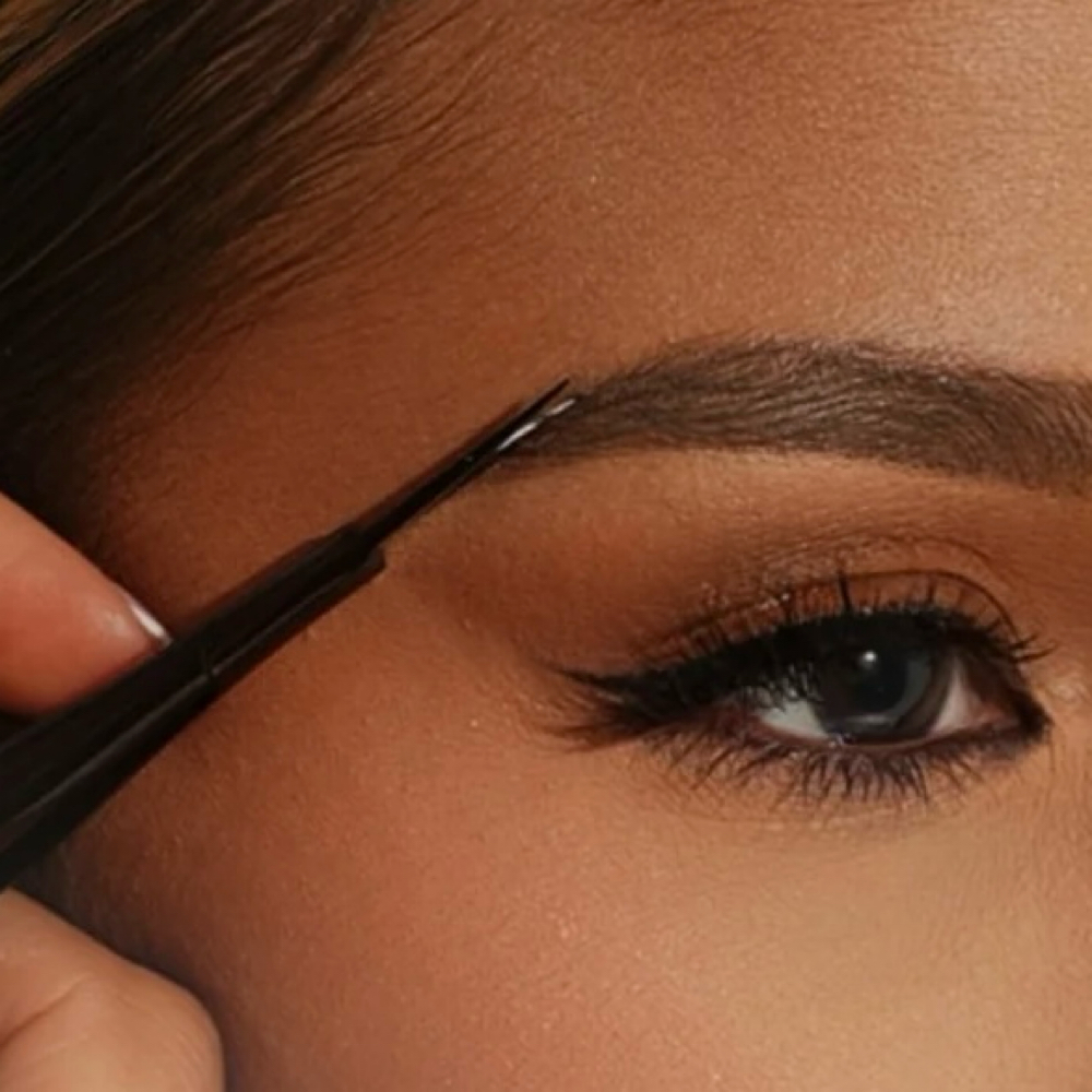 Hybrid Brow Tinting at Bluffton Lash Lounge in Bluffton, SC