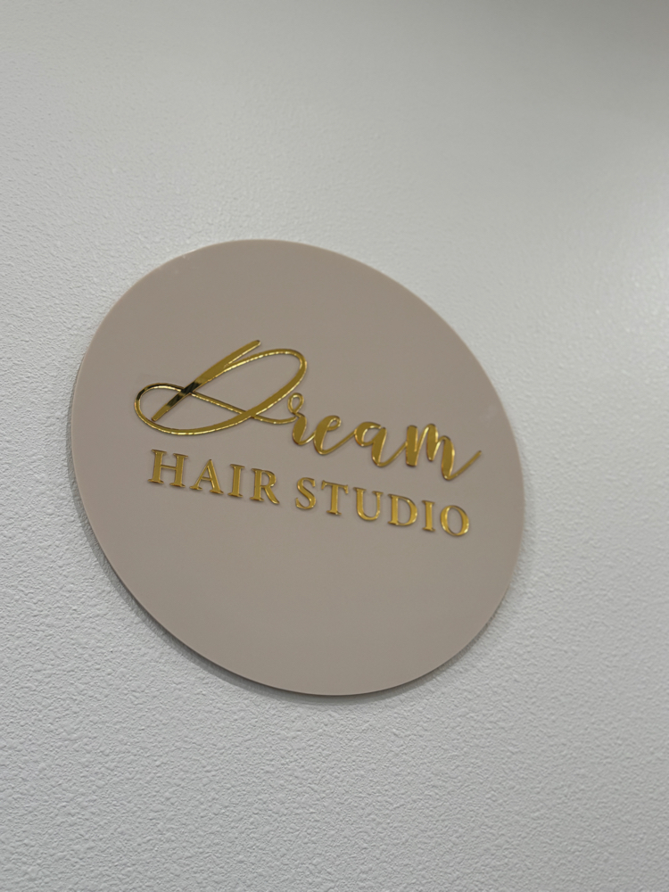 Custom Mini Highlight at Dream Hair Studio in Lakeland, FL