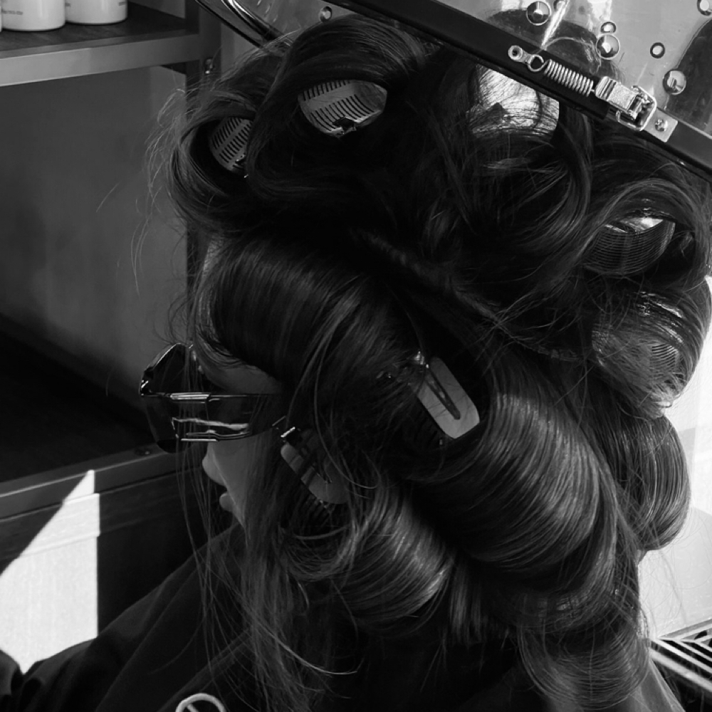 The Refined Blonde at The Dragonfly Salon in Trexlertown, PA