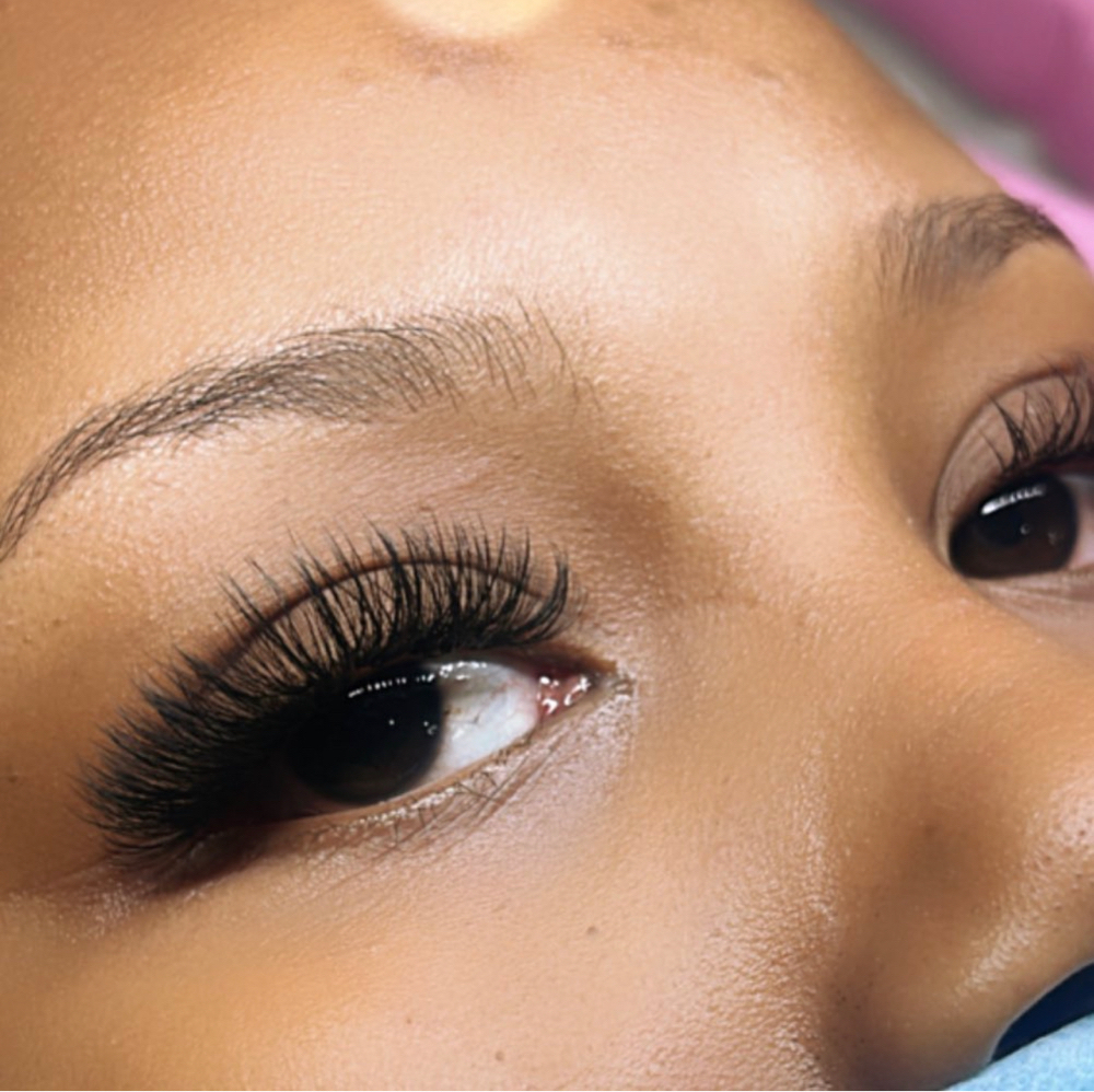 Mega Volume Fullset at She Lashed Up LLC in Union City, GA