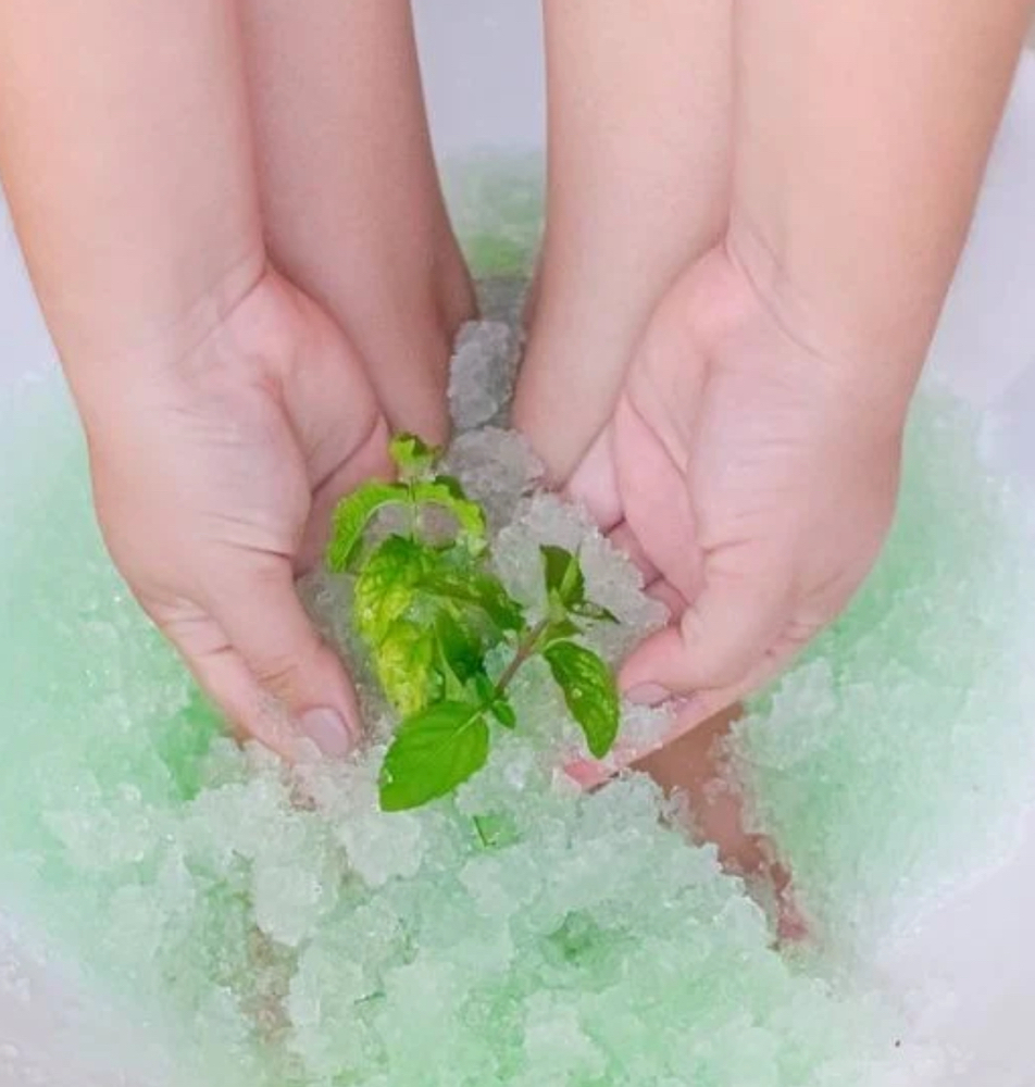 Jelly Mani & Pedi With Shellac