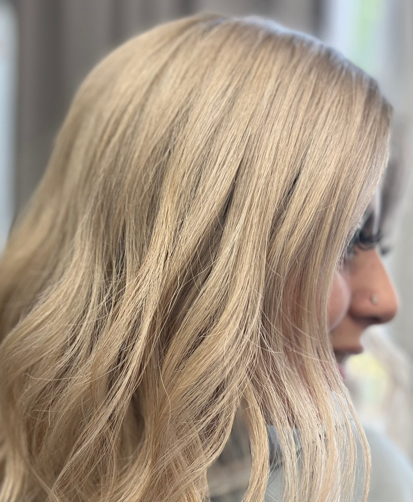 Lightener-Roots Touch Up