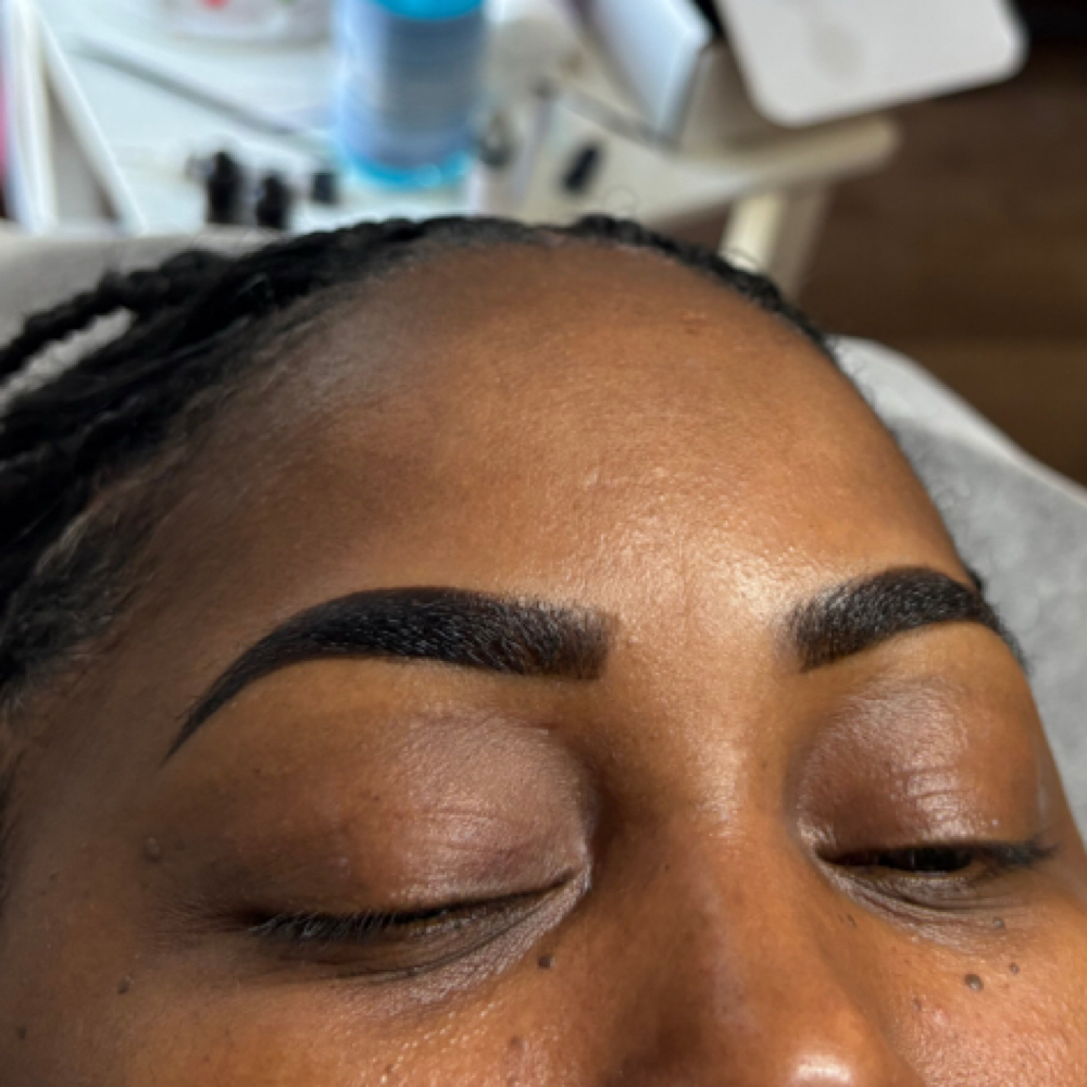 Eyebrow Tint at Heavenly Stylez in Tuscaloosa, AL