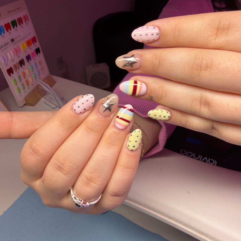 Tier 2 medium Nail Art at Nailz by Riah in Leander, TX