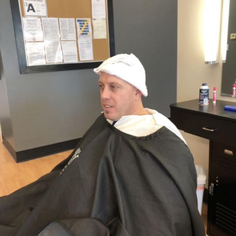 Hot Towel Shave at House of cuts in Thomasville, NC