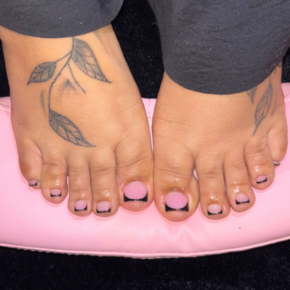 Toes💅🏾 at Cooki405Nailz in Oklahoma City, OK