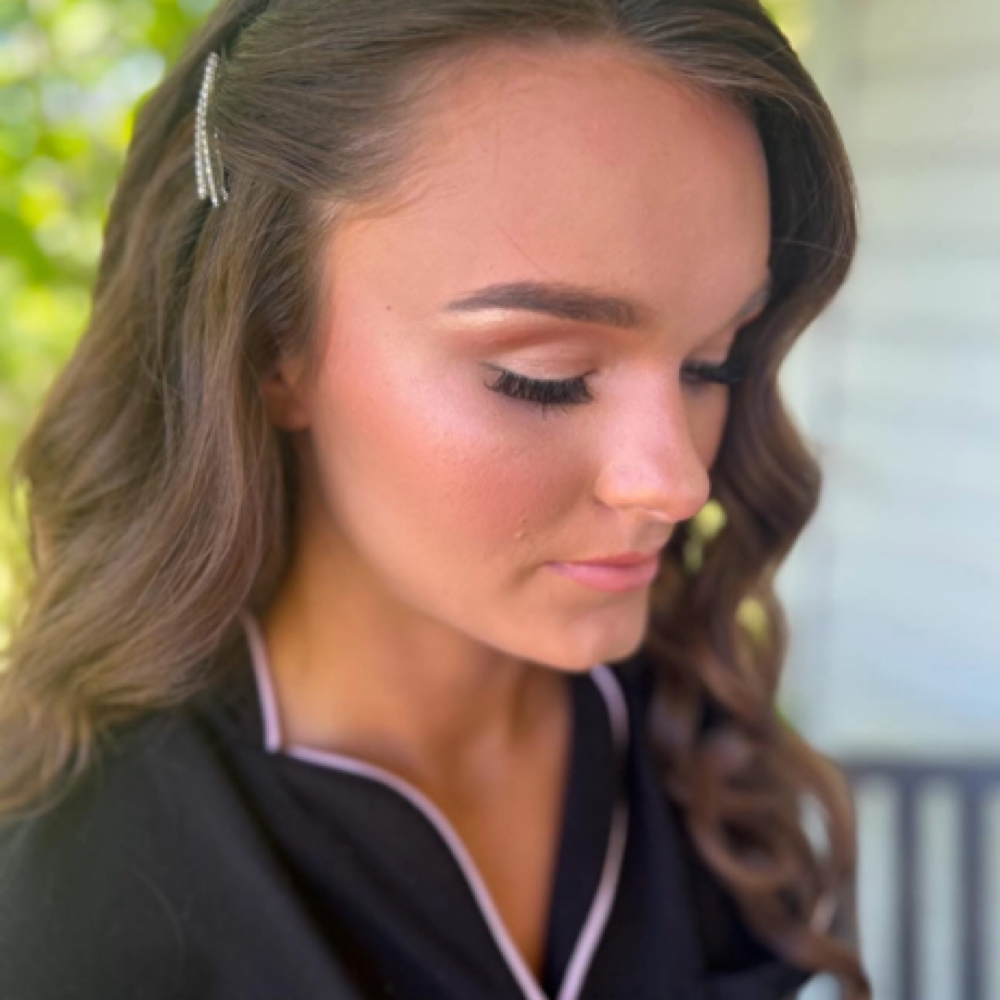 Makeup Application at Jaclyn Centers in Clay City, KY