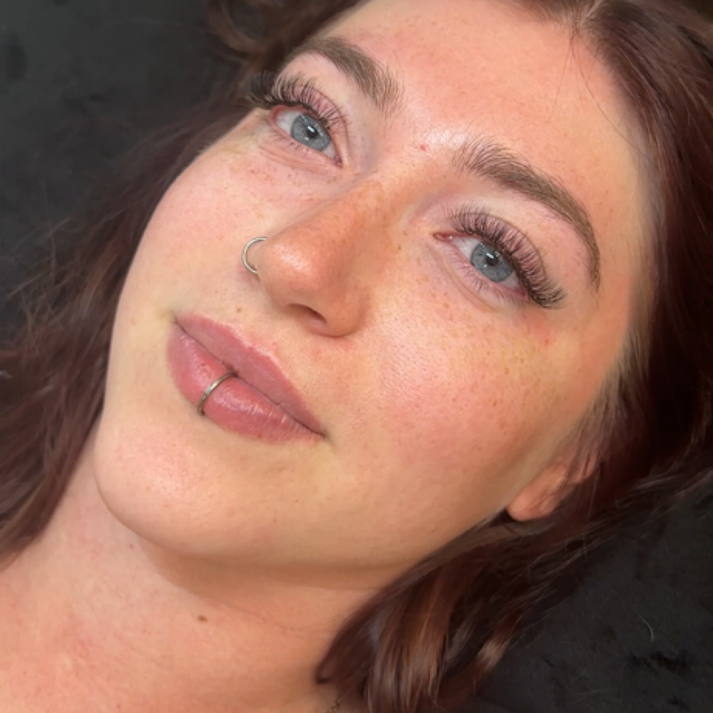 Full Set Hybrid Lash Extensions at Mini Salon Co. in Bay city, MI