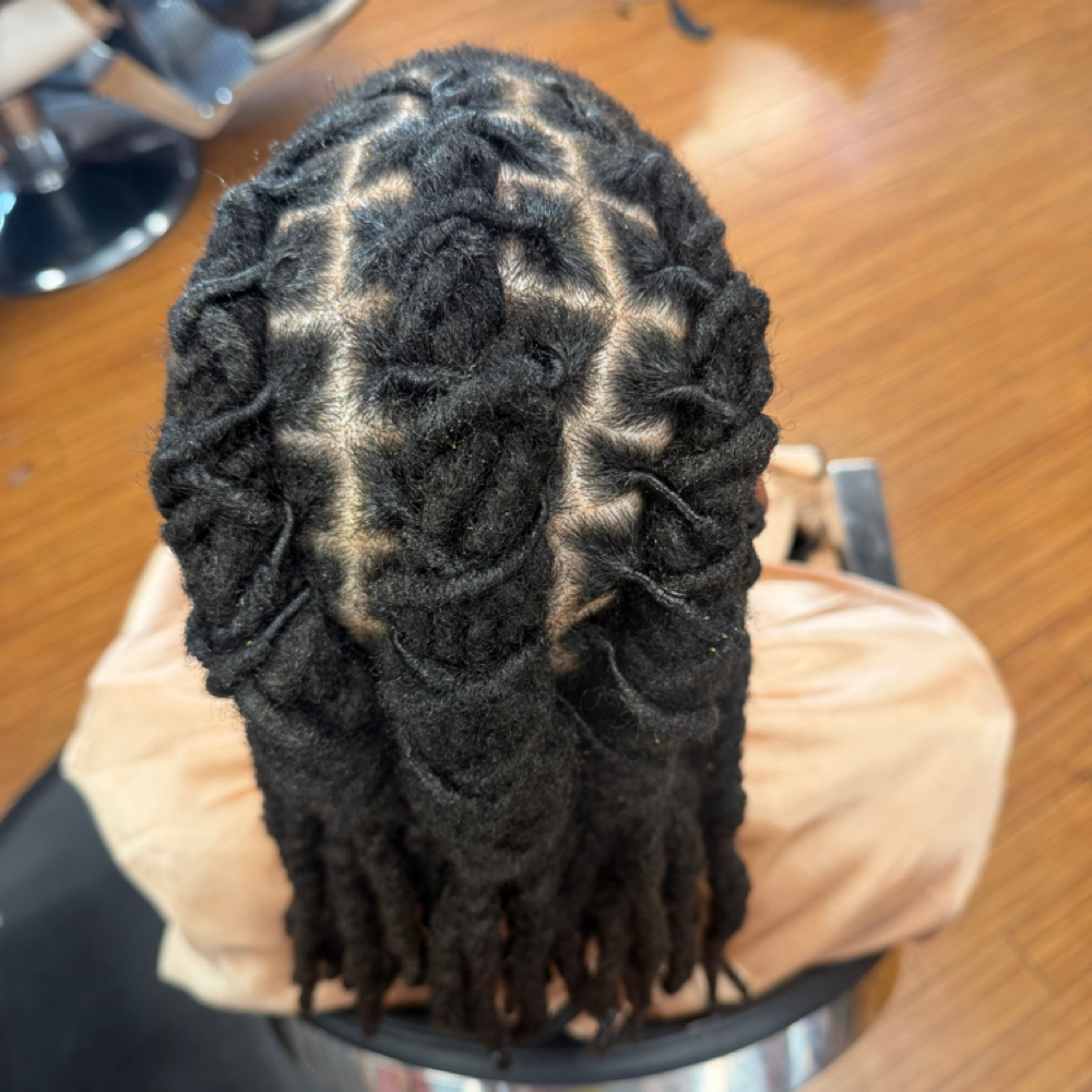 Retwist & Barrels at Lockxury Love in Aurora, CO