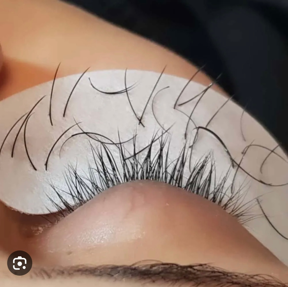 Lash Extension Removal