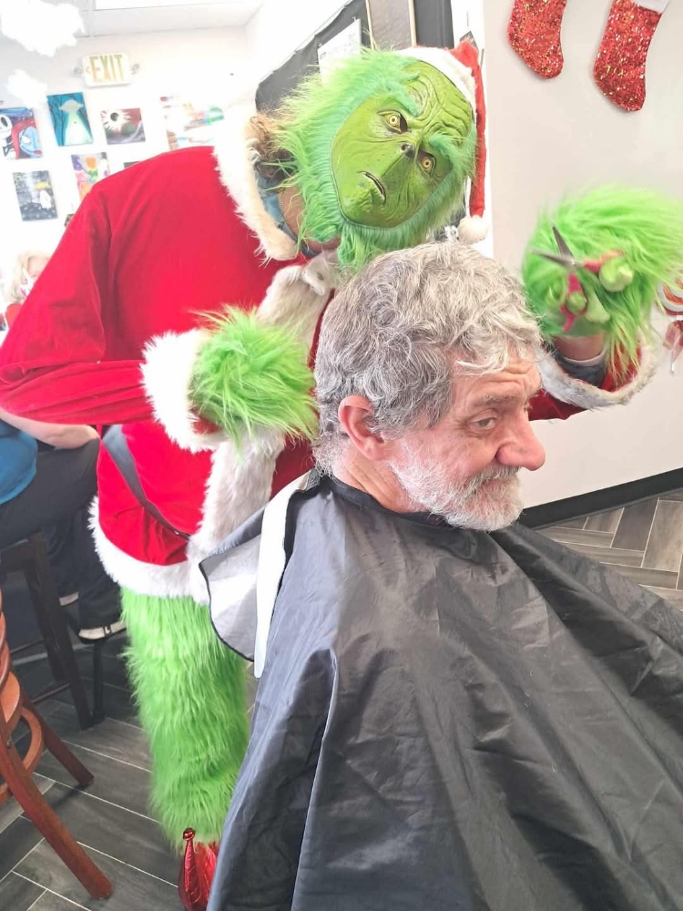 Senior Haircut (60+)