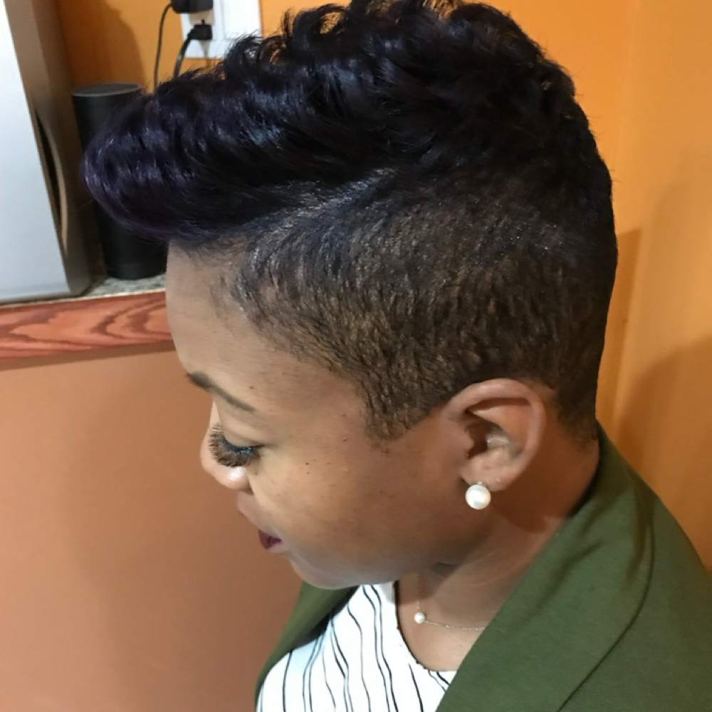 👑 The Crown Gloss Renewal at Kimberly Davis Hair Studio in Oak Lawn, IL