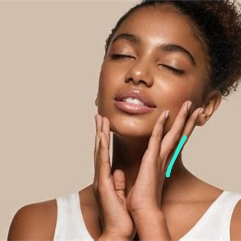 THE GLASS FACIAL TREATMENT