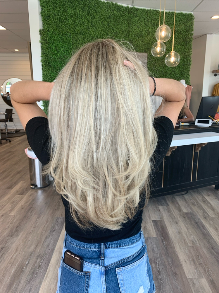Shampoo & Blowout