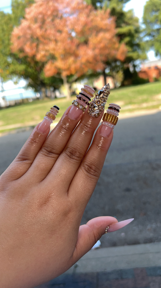 Bangle Nails (2) at Jazmine Rochelle in Canton, OH