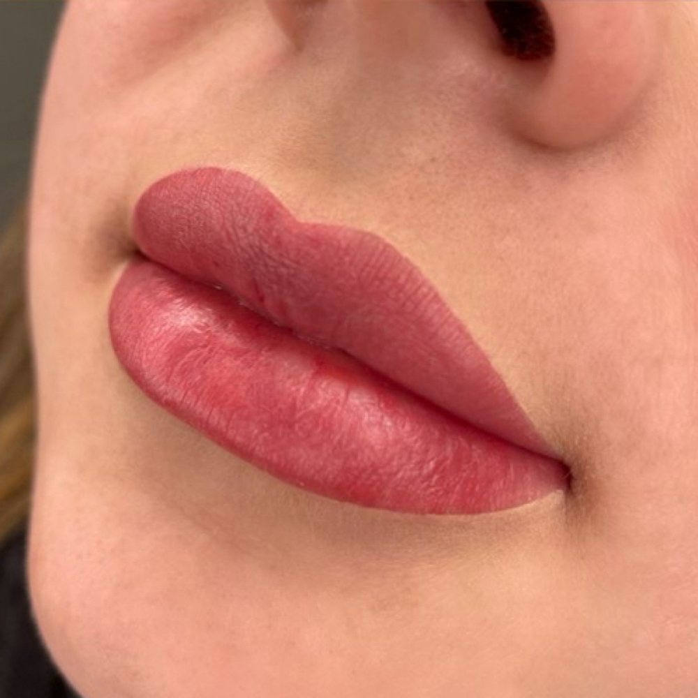 Lip Blush at Kamiglow beauty in WURTSBORO, NY