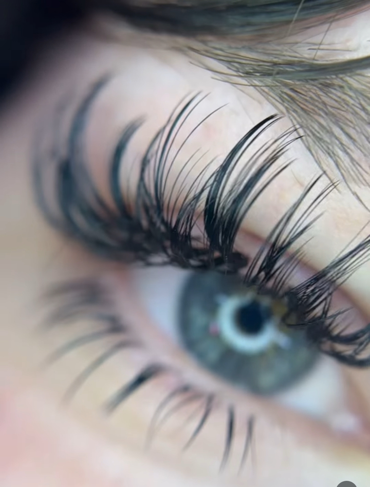 Lower Lashes