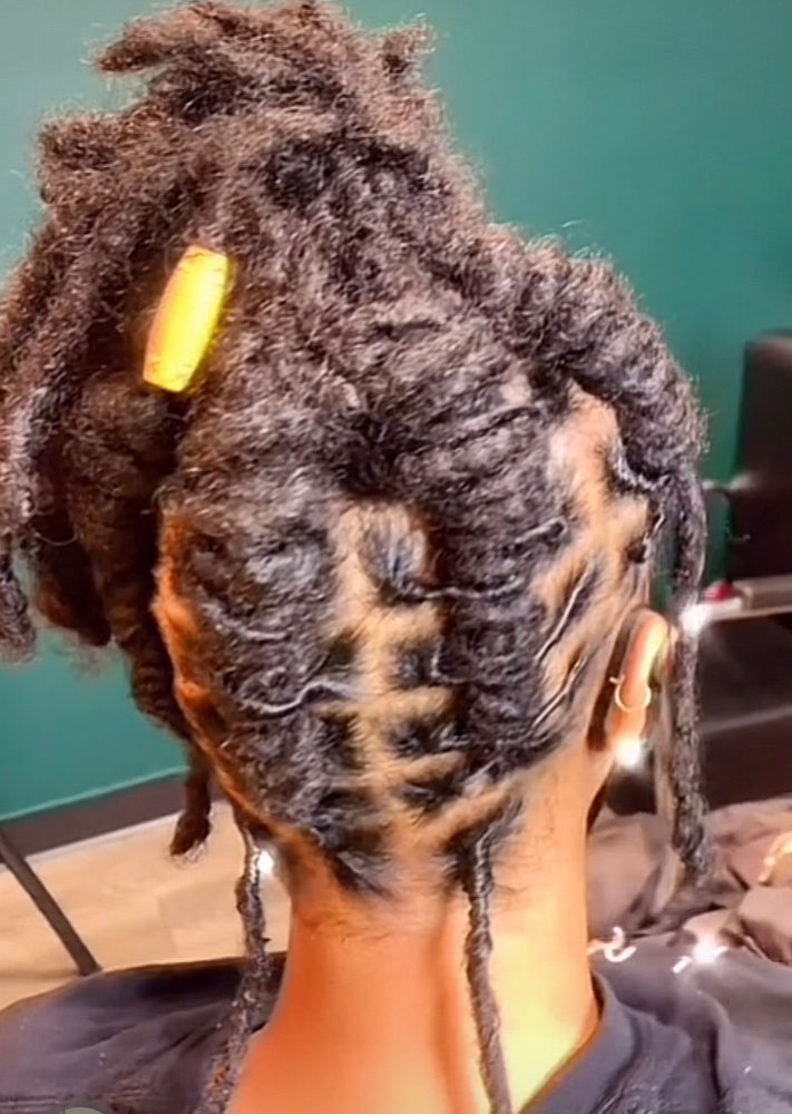 Loc Retwist & Style