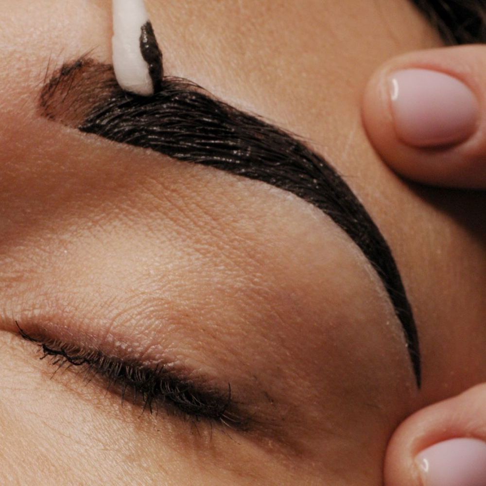 Brow Tinting
