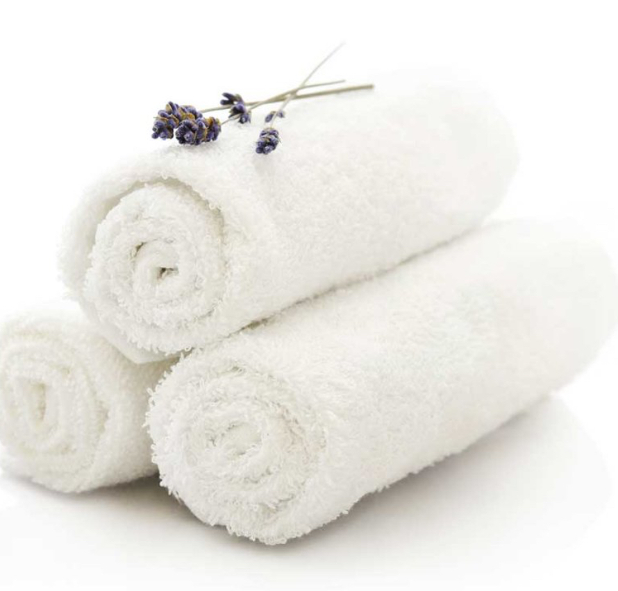 Hot Towel at Grace & Gloss in Miller, SD