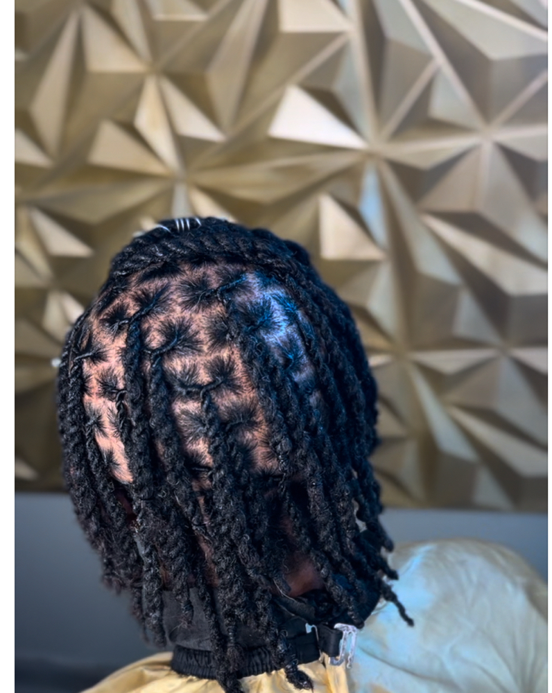 Loc Retwist/style(shoulder length)