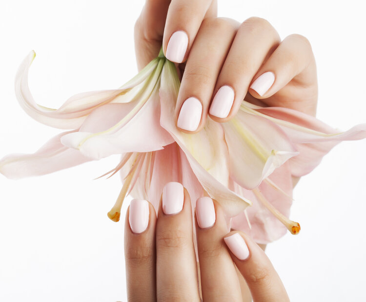 MANICURE