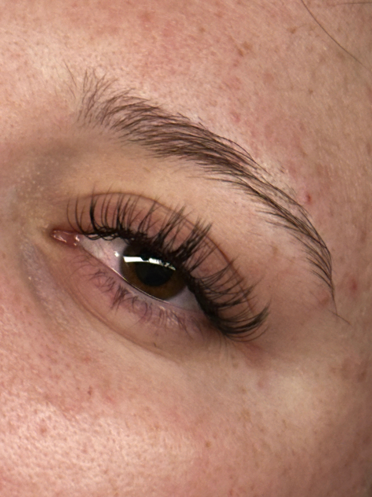 Classic Fullset at Taylor’s Lash Therapy in adamstown, MD