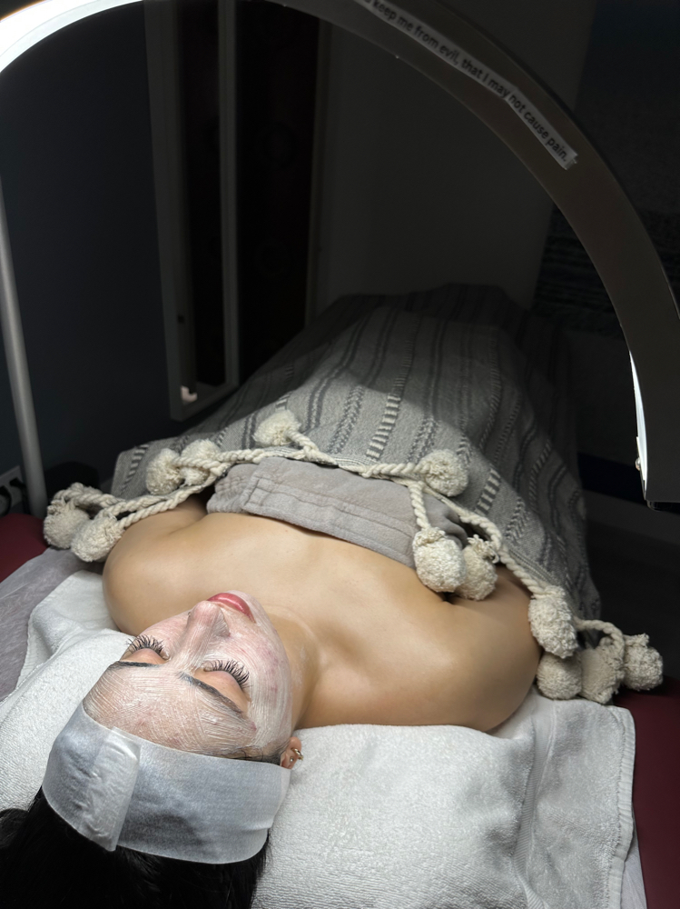 90 Minute Facial